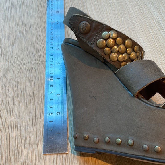 Argentina High Wedge Sandals - Picture 4 of 8